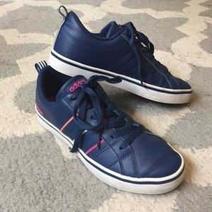 RARE retro adidas campus style shoes